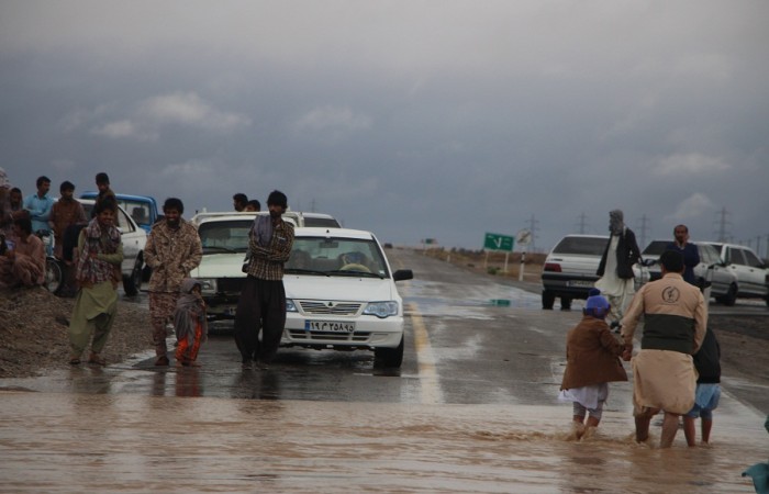 امدادرسانی بسیجیان به سیل زدگان در شهرستان دلگان