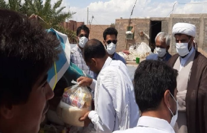 توزیع 400 سبد غذایی و لوازم بهداشتی در شهرستان دلگان  