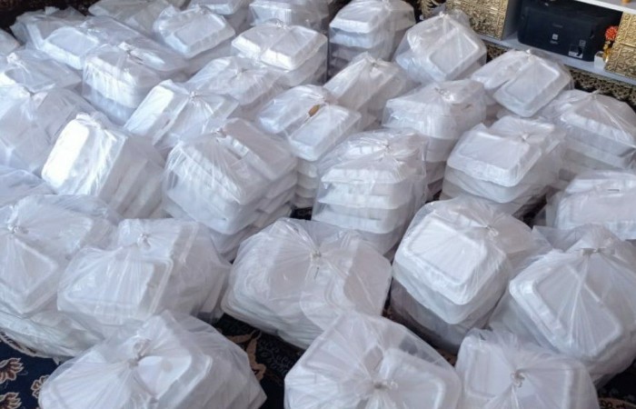 پخت و توزیع هزار و ۵۰۰ پرس غذای گرم در شهرستان دلگان
