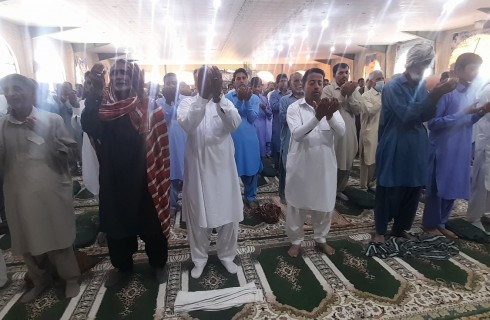 برگزاری نماز عید فطر در شهرستان دلگان  